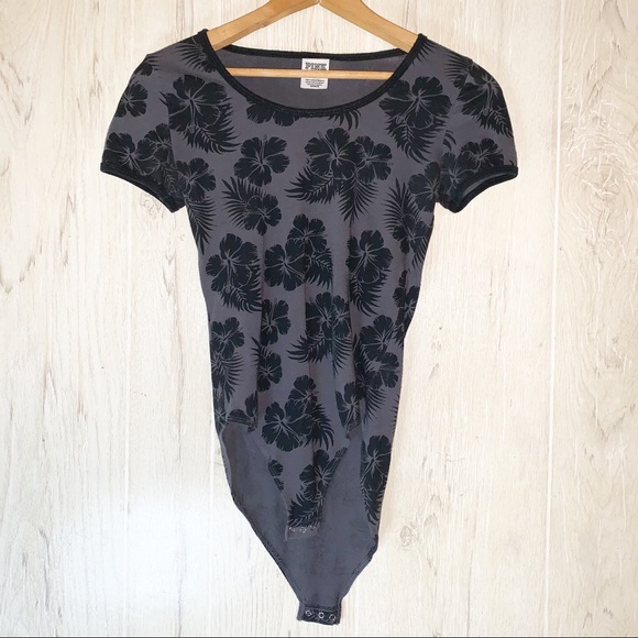 PINK Victoria's Secret Tops - Short sleeve body suit